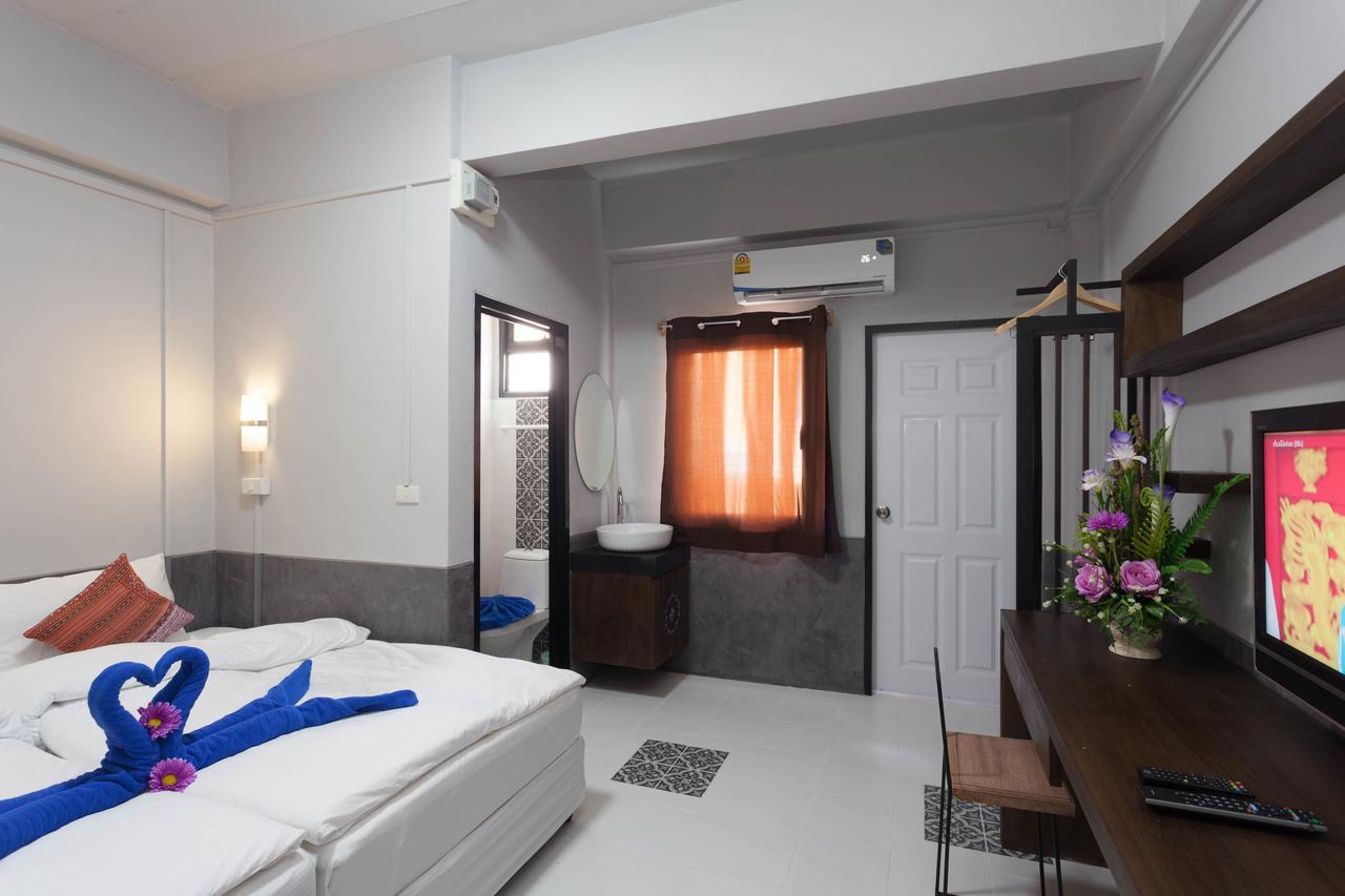 Feelgood@Journey Hostel Phuket Buitenkant foto